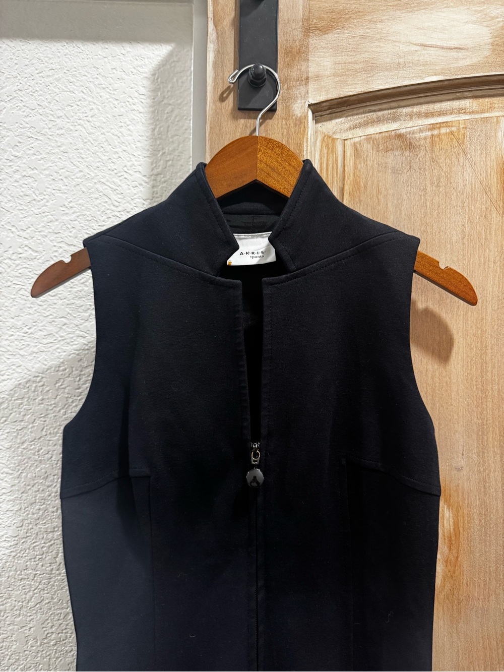 Akris Punto Black Cap-Sleeve Sheath Dress - Picture 6 of 14